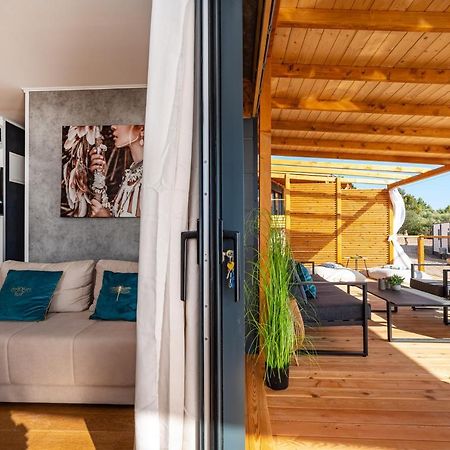 C'Est La Vie Villa Drage Bagian luar foto