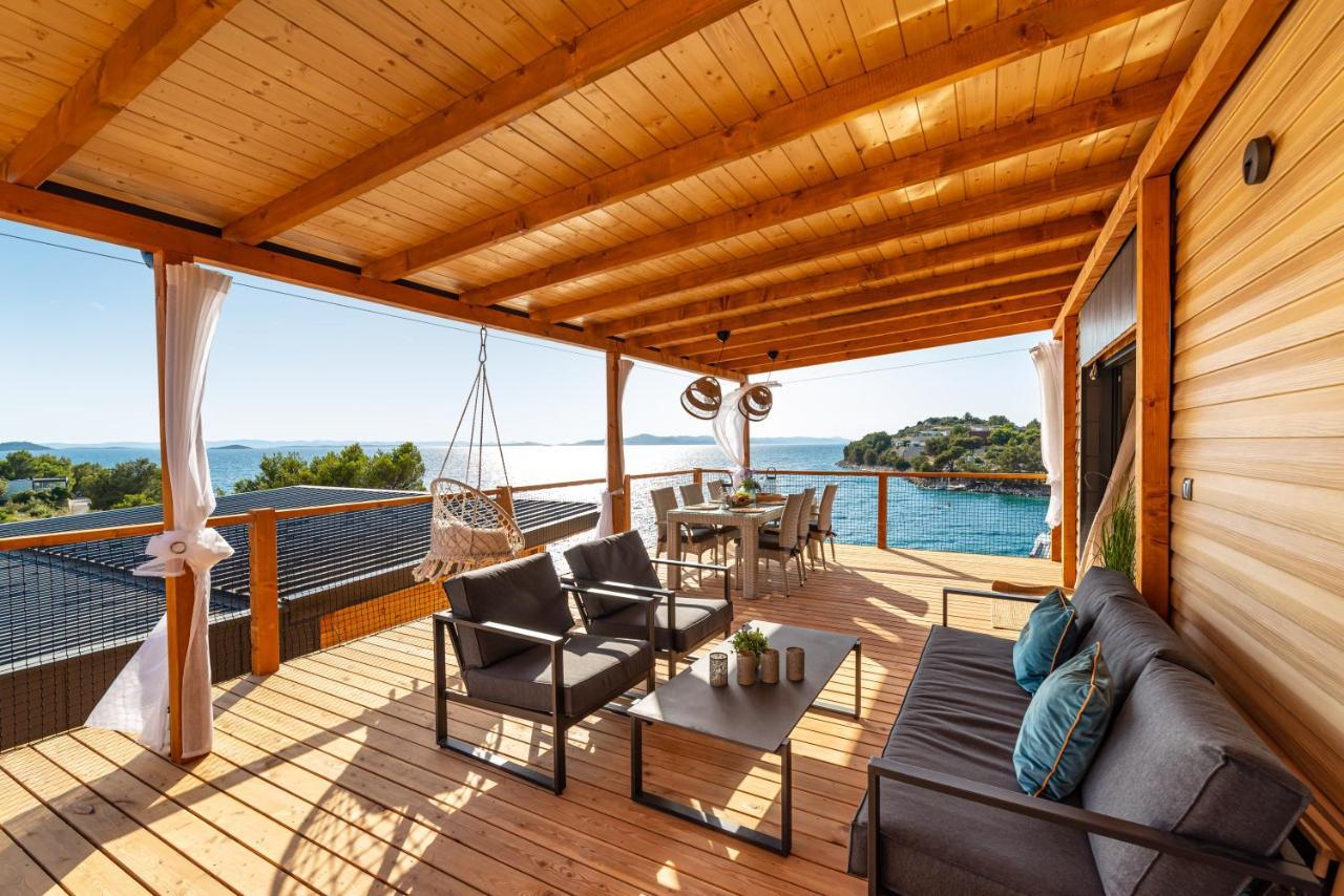C'Est La Vie Villa Drage Bagian luar foto