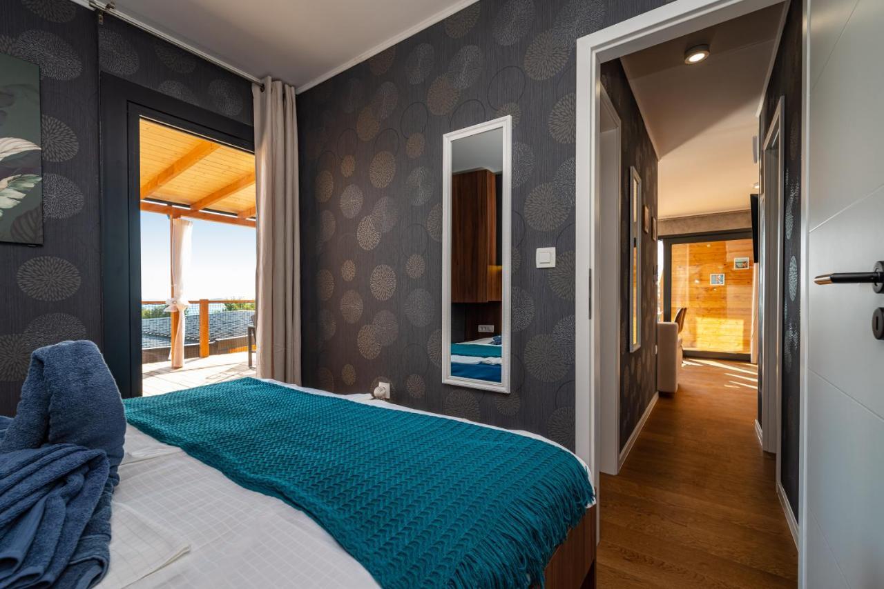 C'Est La Vie Villa Drage Bagian luar foto