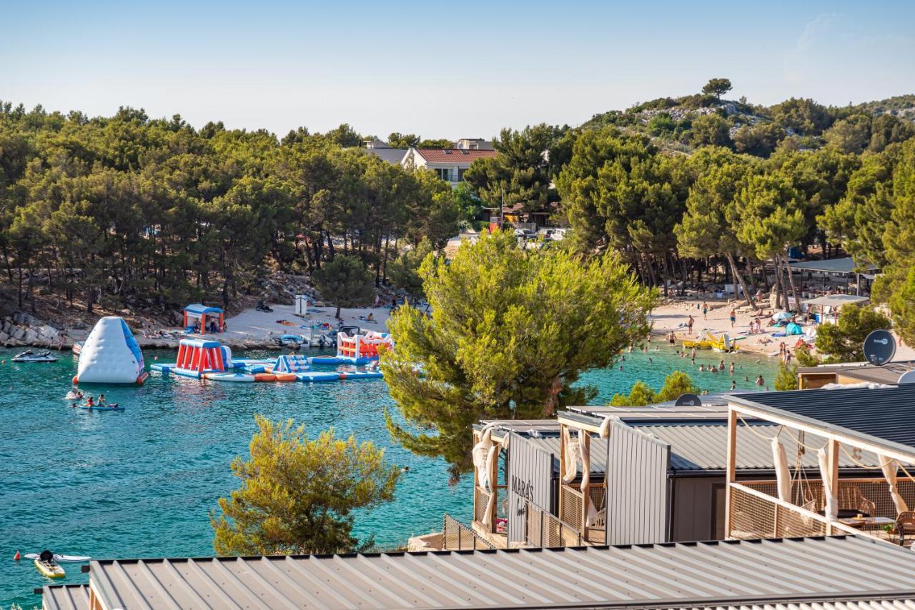 C'Est La Vie Villa Drage Bagian luar foto