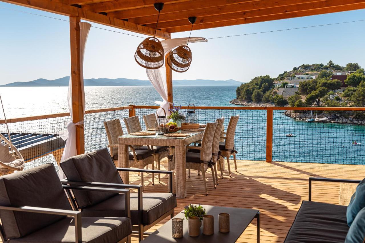 C'Est La Vie Villa Drage Bagian luar foto